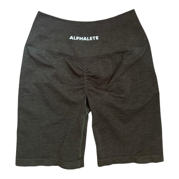 Alphalete Amplify Women's Seamless Scrunch Short Forest Green Size M 8” inseam - Picture 7 of 10